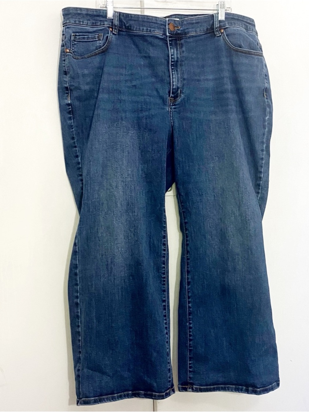 Lane Bryant Medium Wash Blue Denim Curvy Fit High Rise Bootcut Jeans 26 S